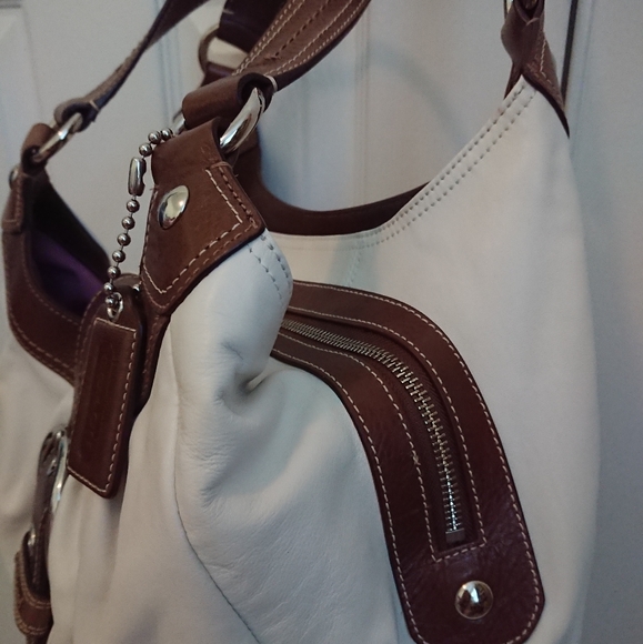 EUC Coach Soho Lynn Smooth Leather Hobo - Picture 8 of 9